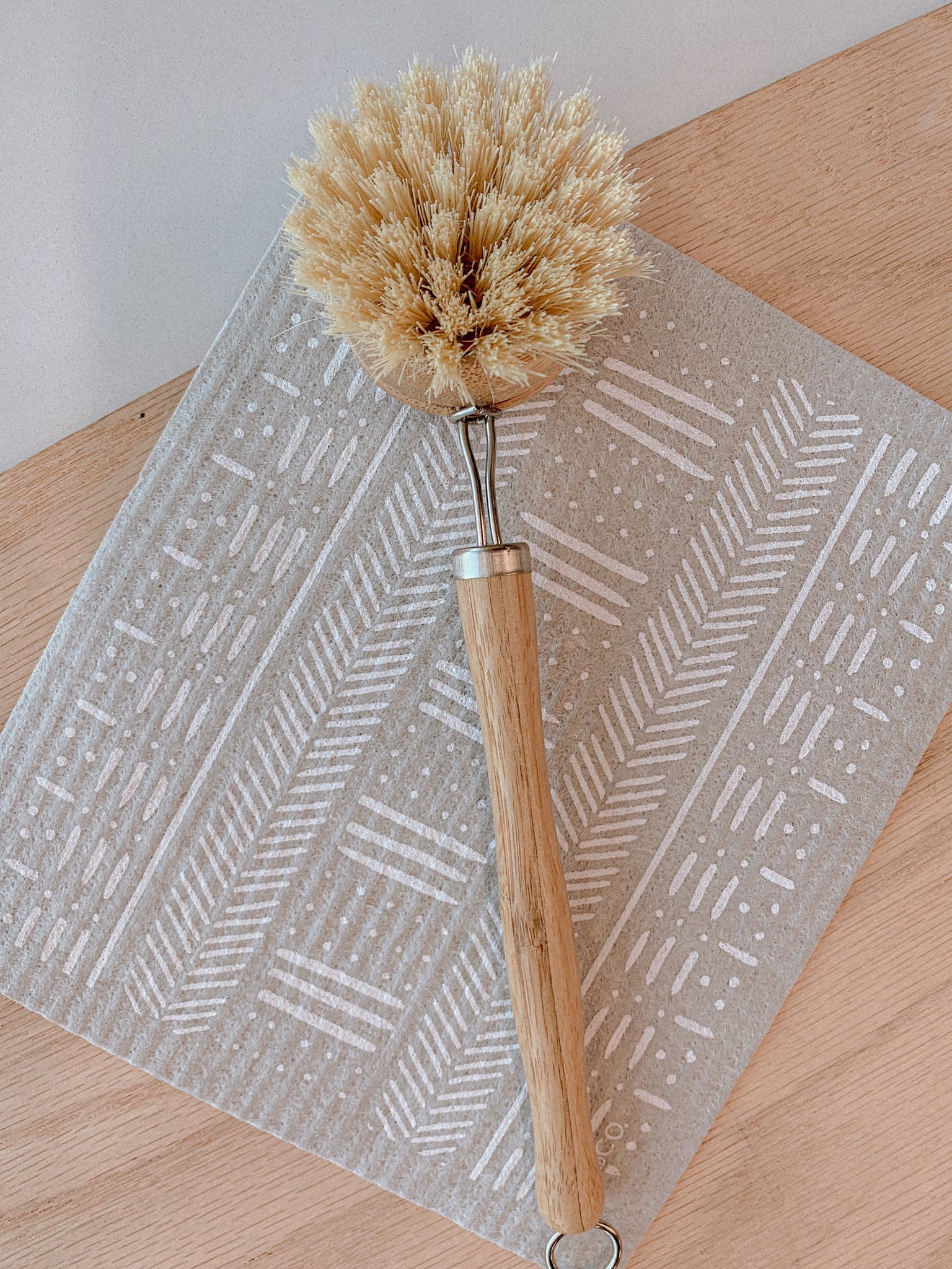 Dish Brush with Replaceable Head
