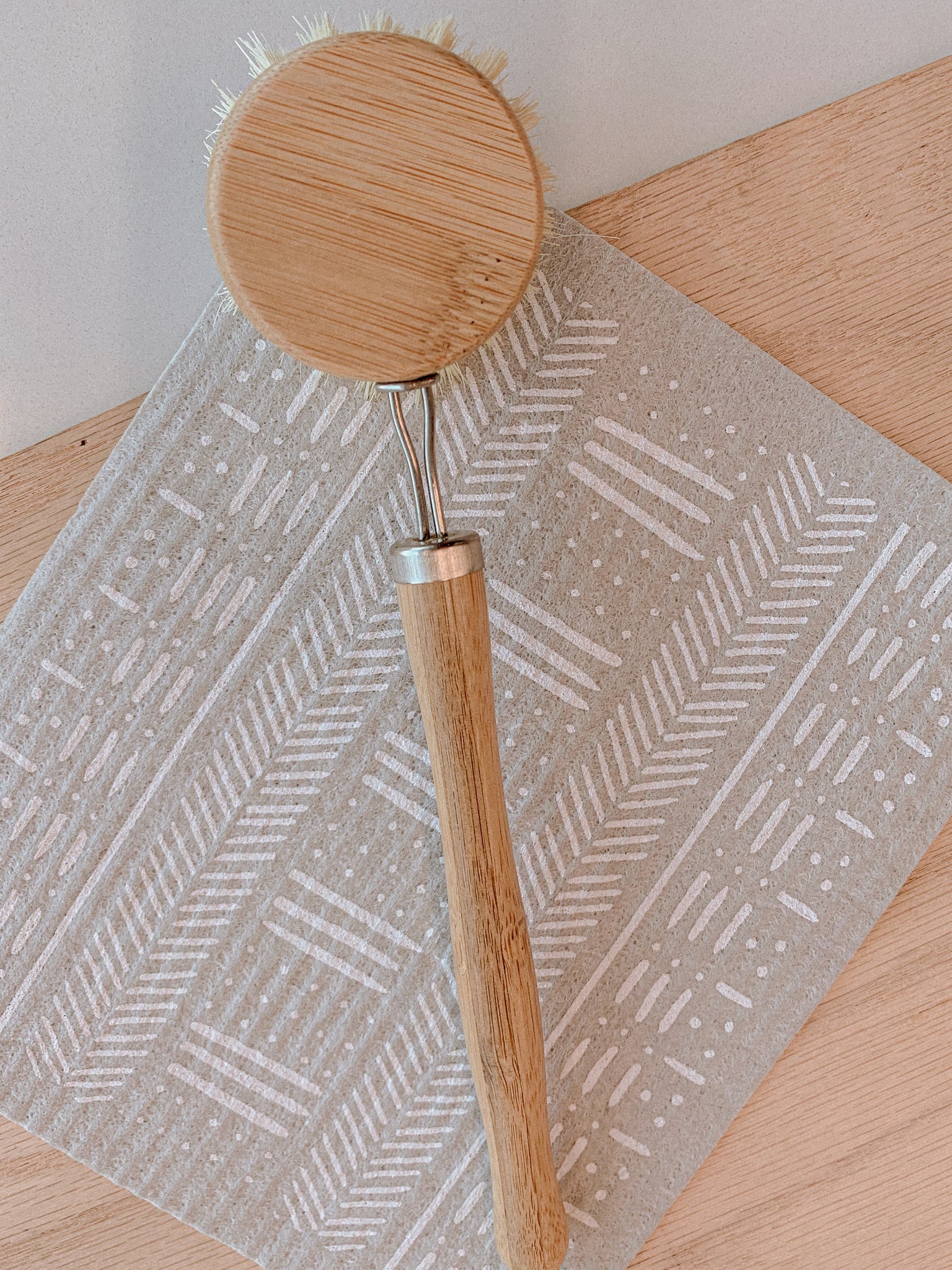 Dish Brush with Replaceable Head